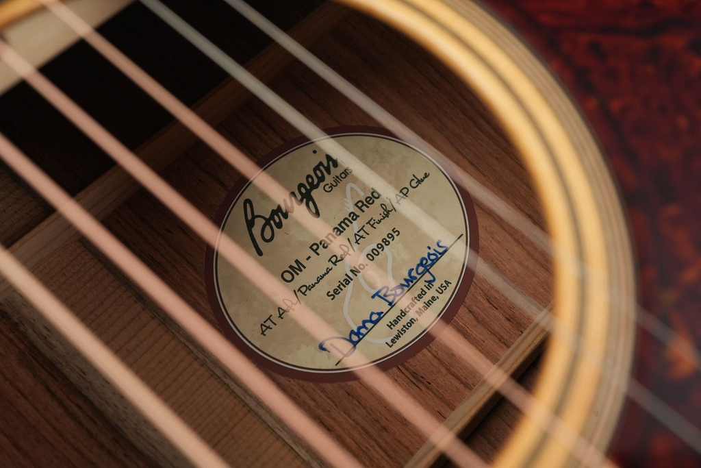 Bourgeois OM Aged Tone Panama Red 2023-11.jpg