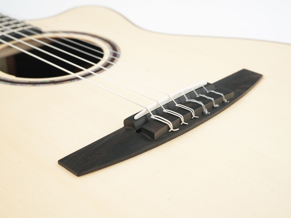 Lakewood M32CP-10.jpg