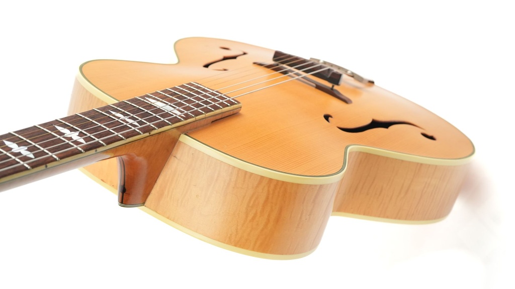 Stromberg DeLUXE 1929-1932-8.jpg