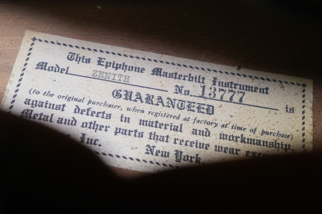 Epiphone Zenith 1939-11.jpg