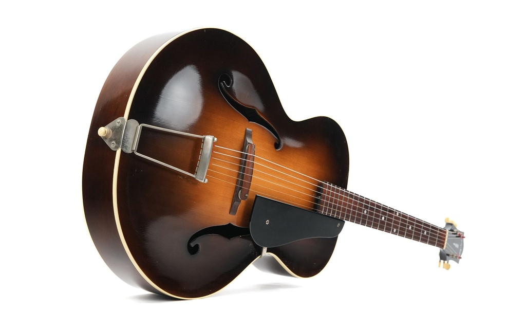 Epiphone Zenith 1939-13.jpg