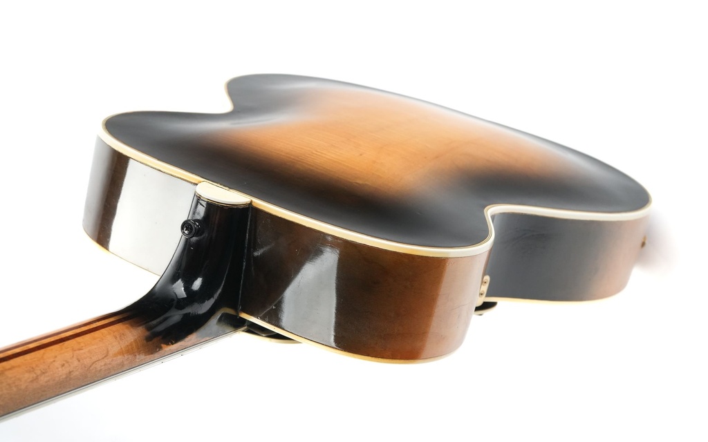 Epiphone Deluxe 1946-9.jpg