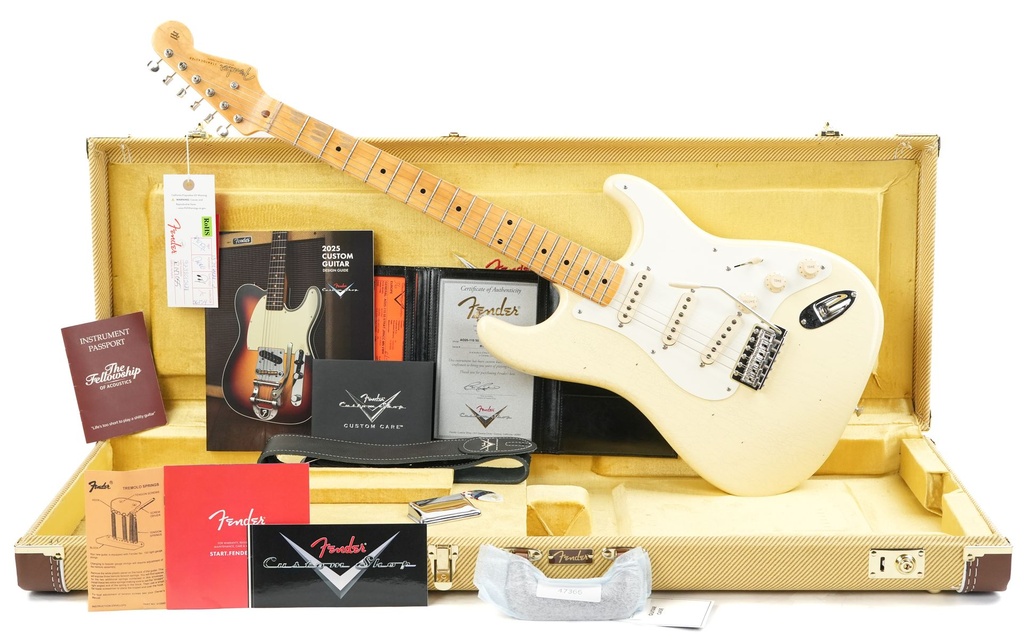 Fender '55 Stratocaster Vintage White Blonde Journeyman.jpg