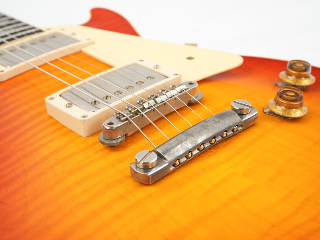 Gibson Custom 1959 Les Paul Standard Sunrise Teaburst VOS-11.jpg