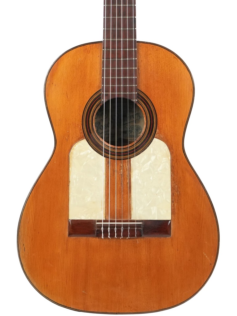 Ramirez Flamenco Spruce Cypress 1928-3.jpg