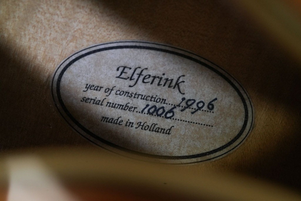 Elferink Archtop Spruce Flamed Maple Natural 1996-12.jpg