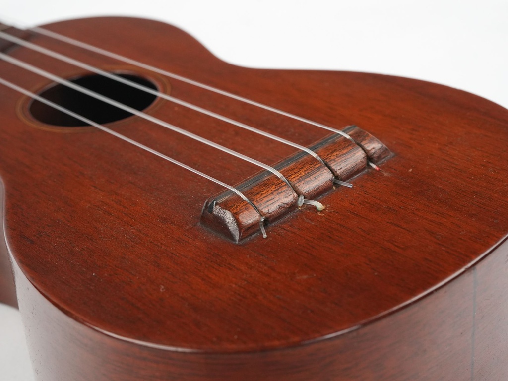 Martin Style 0 Soprano Ukulele Honduran Mahogany 1920-10.jpg