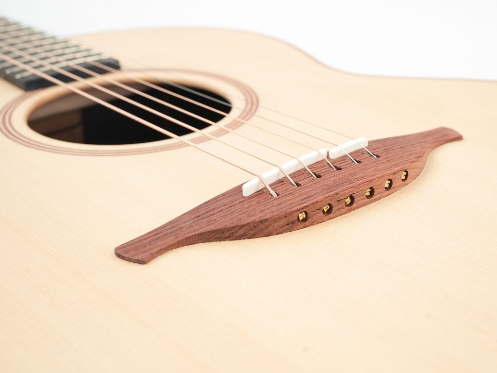 Lowden F32 Rosewood Spruce-11.jpg