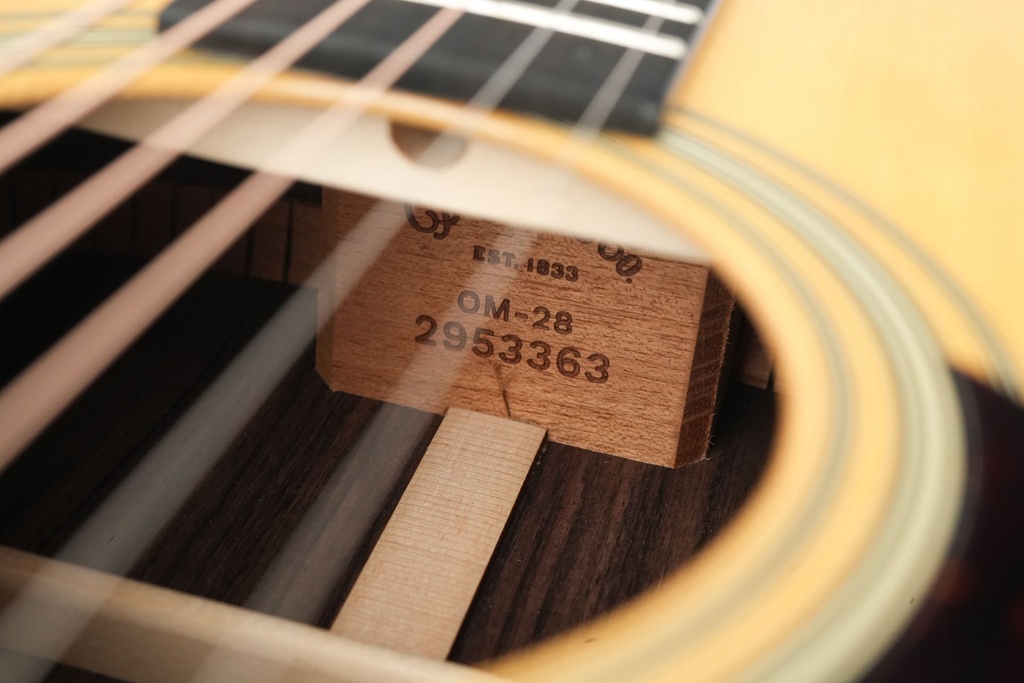 Martin OM28 Standard Refresh Natural 2025-12.jpg
