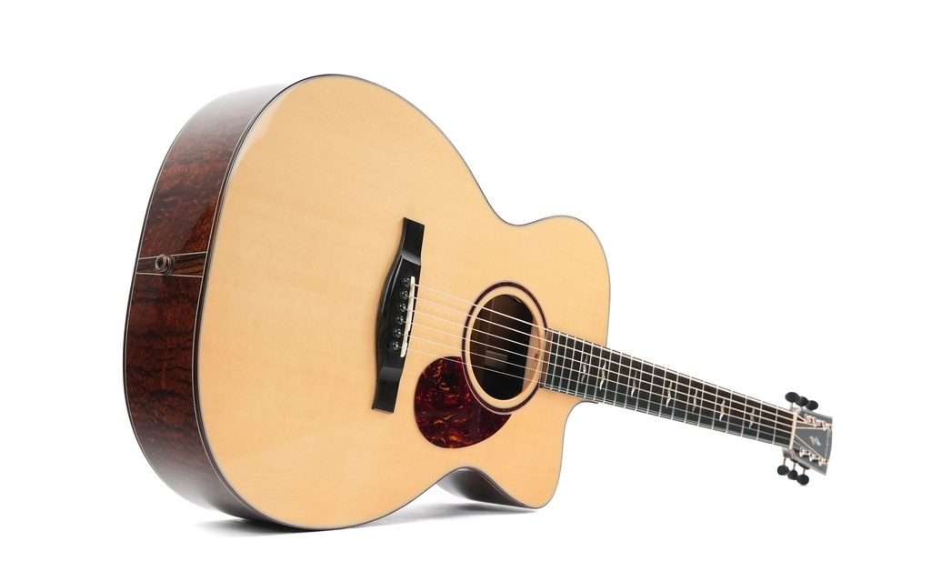 Eastman Luthier OMCE Quilted Sapele 2023-12.jpg