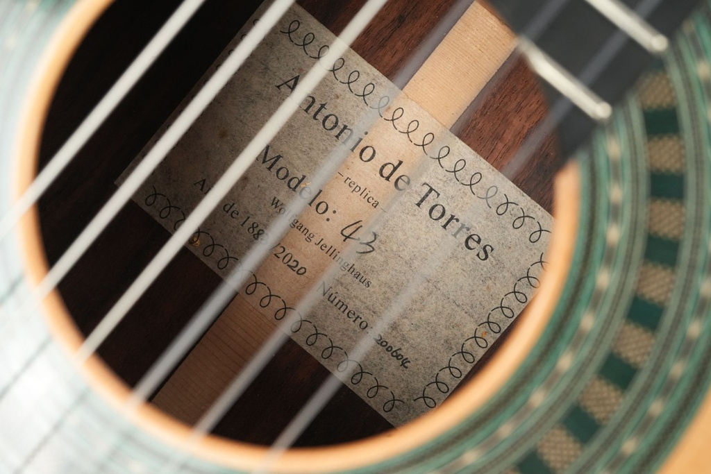 Wolfgang Jellinghaus Torres Modelo 43 Spruce Granadillo 2020-12.jpg