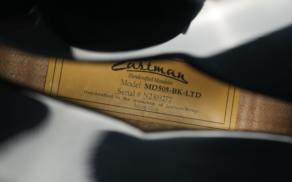 Eastman MD505 Black Top Limited A Style Mandolin B-stock-11.jpg