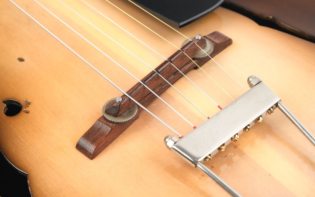 Epiphone Zenith 1934-10.jpg