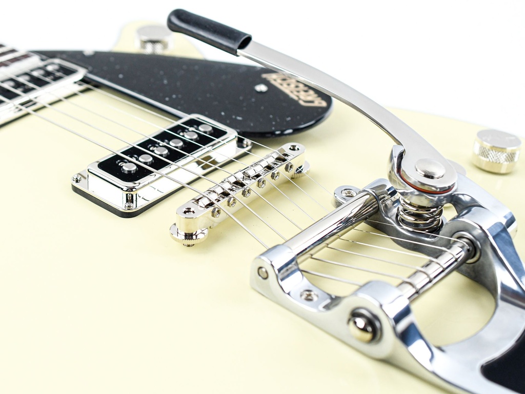 Gretsch G6128T Players Edition Jet DS Lotus Ivory-10.jpg