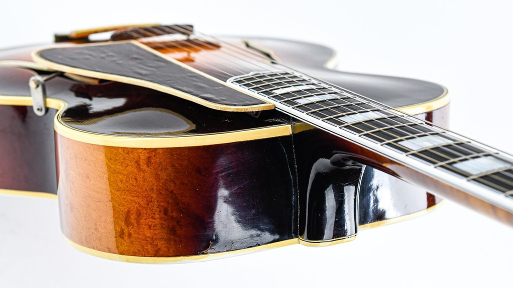 Gibson L5 17 Inch Sunburst 1939-8.jpg