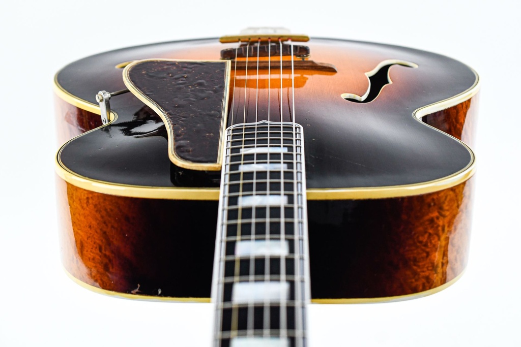 Gibson L5 17 Inch Sunburst 1939-14.jpg