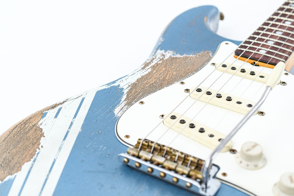 Fender Custom Shop 65 Stratocaster Masterbuilt Greg Fessler Relic Competition Ice Blue Metallic-12.jpg