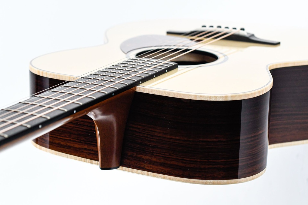 McNally OM31 Alpine Spruce Rosewood Abalone Rosette High Gloss-8.jpg