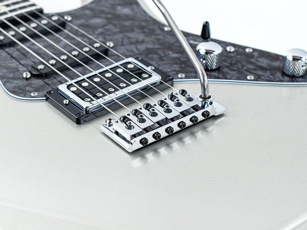 Suhr Pete Thorn Signature HSS Inca Silver_-10.jpg