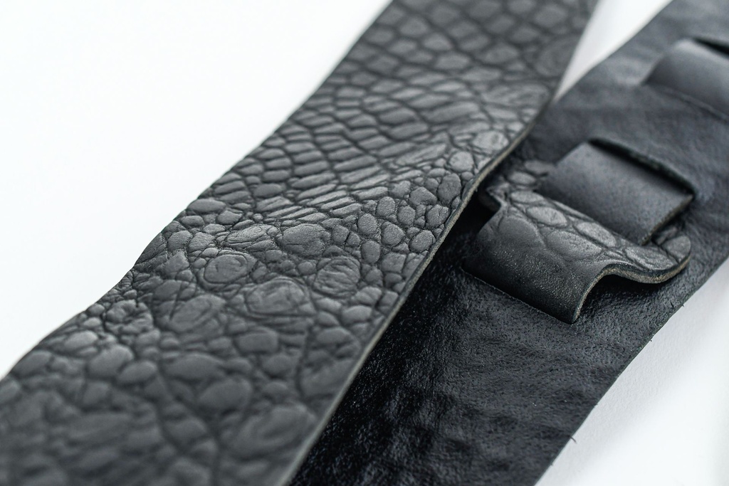 Magrabo Holes HC Embossed Cocco Pros Black 6cm-3.jpg