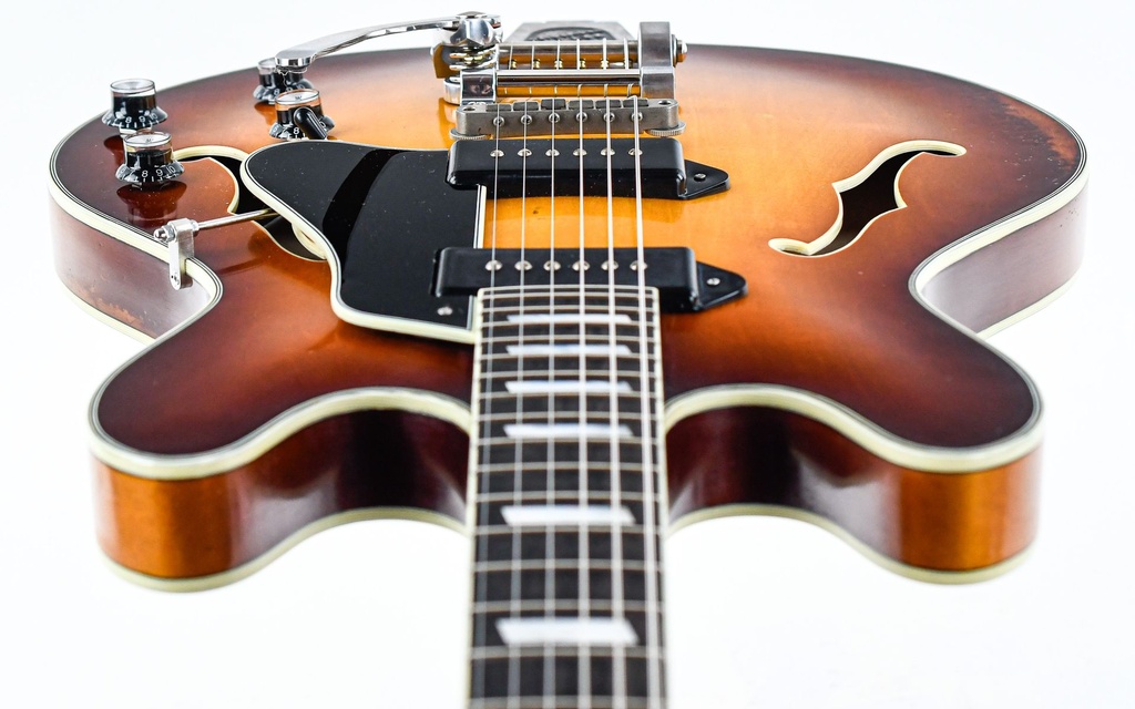 Eastman T64_v Antique Goldburst-12.jpg