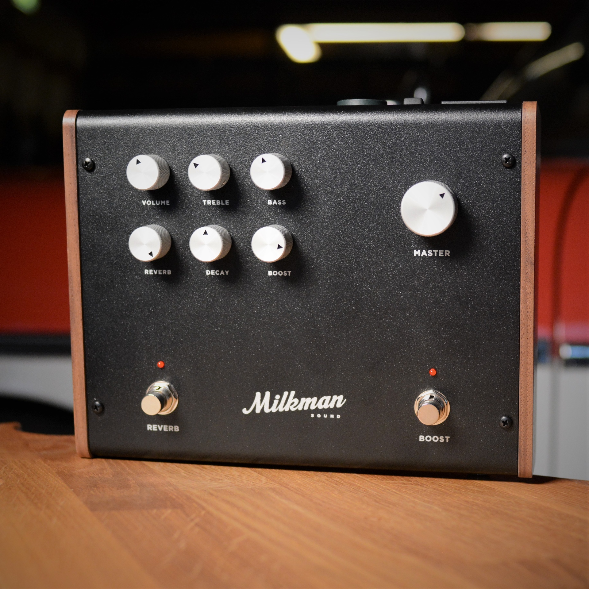 Pre-Amp & D.I. & Cabinet Emulator